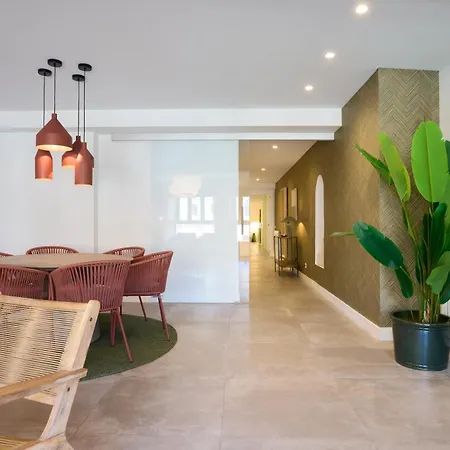 Apartment San Francisco Top-luxury, By Homing U Seville
