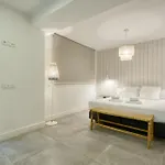 San Francisco Top-luxury, By Homing U *
